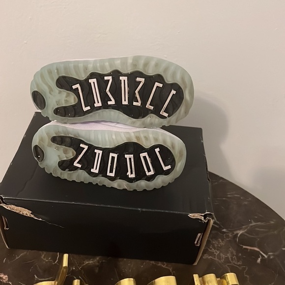 JORDAN 11 RETRO LOW Size 6 C Toddler - Picture 9 of 9